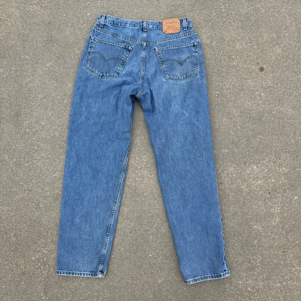 Vintage Y2K Levi's 550 Relaxed Fit Men's Blue Dad Denim Jeans 38x34